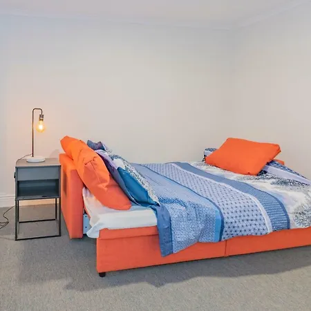 4 Bedroom House - Hobart Cbd - Free Parking - Free Wifi Exterior photo